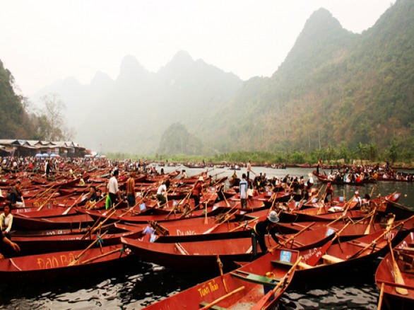 Chùa Hương ở Hà Nội