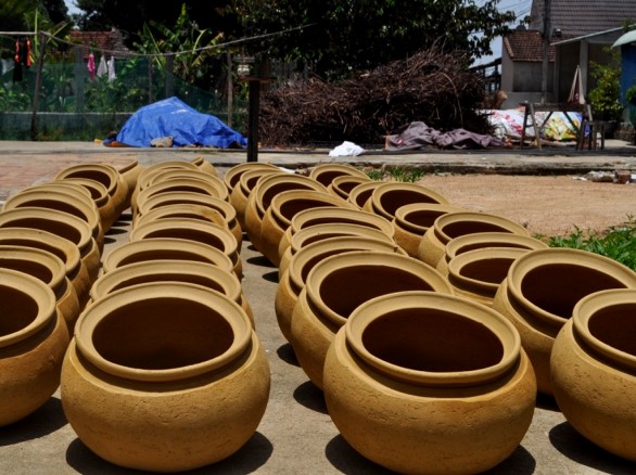 Làng gốm Quế An