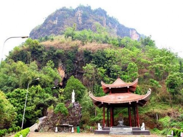 Đã đến Lai Châu phải đến động Tiên Sơn