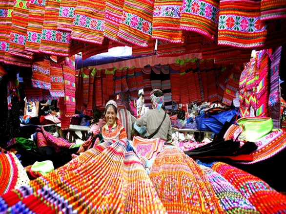 Chợ phiên Đồng Văn