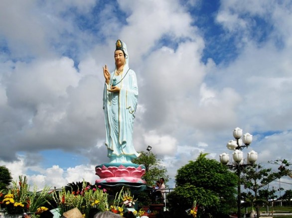 Đến Bạc Liêu nhớ ghé khu Quan âm Phật đài