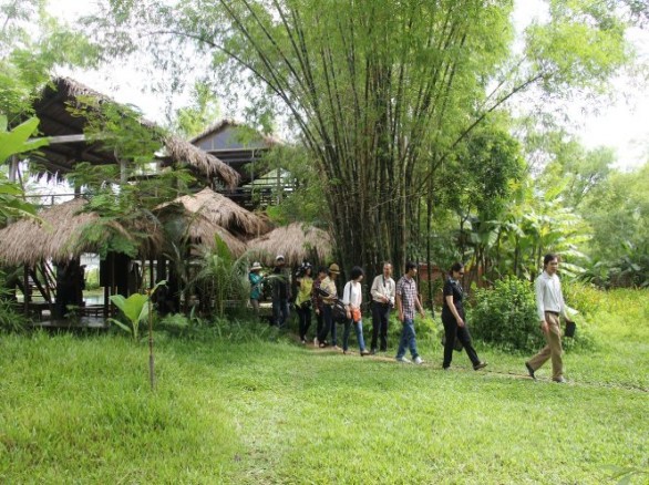 Du lịch Triêm Tây - Vùng đất lở thành điểm du lịch làng quê