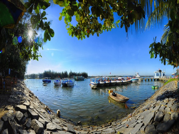 Cù Lao Chàm, nơi biển xanh vẫy gọi