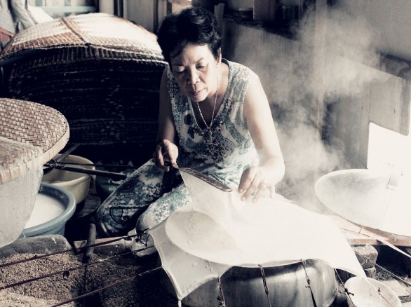 Tỉ mẩn cho ra tấm bánh ngon Tây Ninh