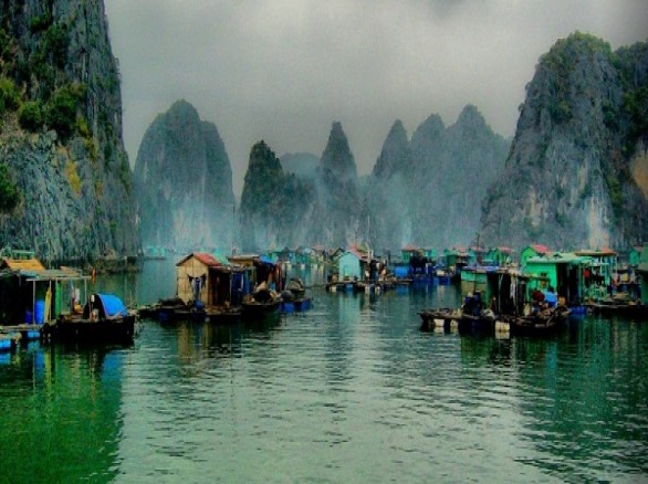 Yên bình Làng chài Cửa Vạn