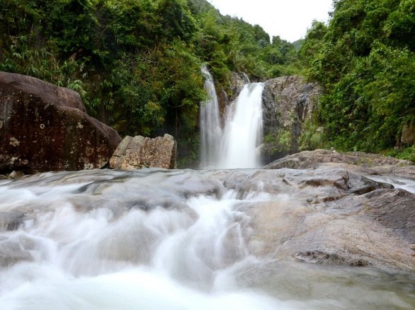 Bình dị thác Sông Moóc
