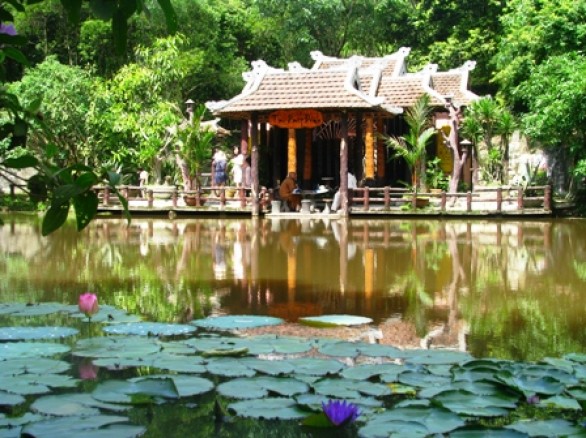 Huyền Không Sơn Thượng - Chốn thanh bình nơi cửa phật