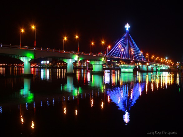 Ấn tượng cầu quay Sông Hàn