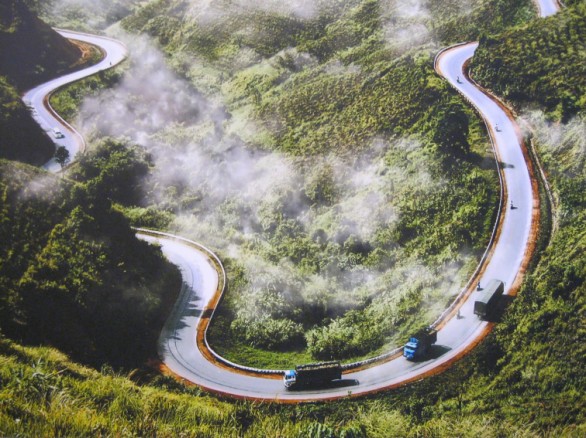 Thắng cảnh đèo Phượng Hoàng