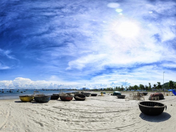 Một góc bãi biển Mỹ Khê