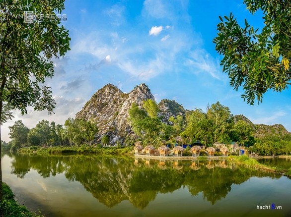 Mùa lúa chín dưới chân núi Trầm
