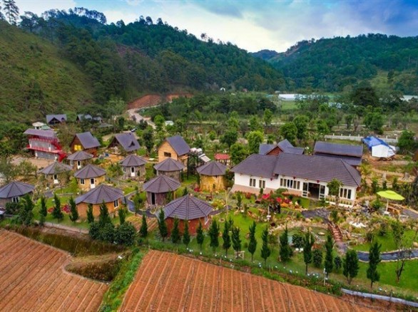Đẹp như ngôi làng bảy chú lùn trong truyện cổ tích