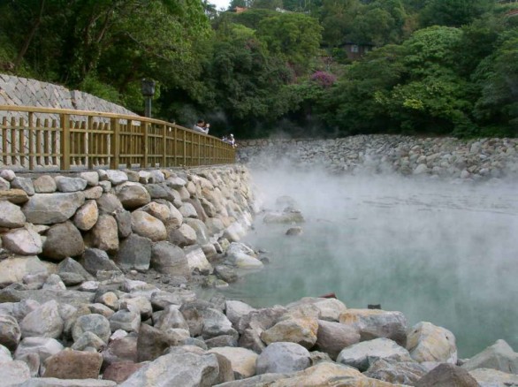 Suối khoáng nóng Bang