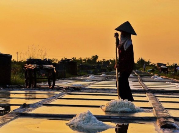 Nghề làm muối ở Diêm Điềm