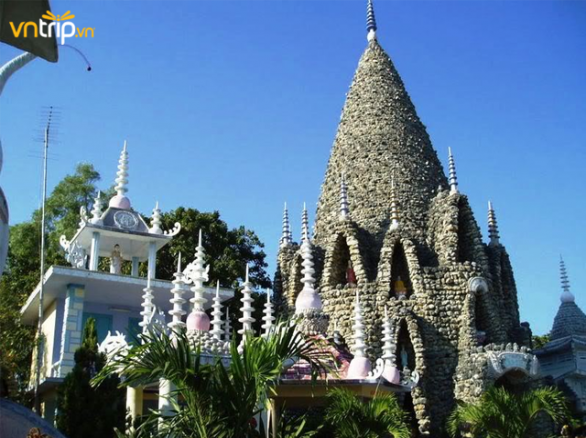 Du lịch Nha Trang nhớ ghé thăm Chùa Ốc Từ Vân
